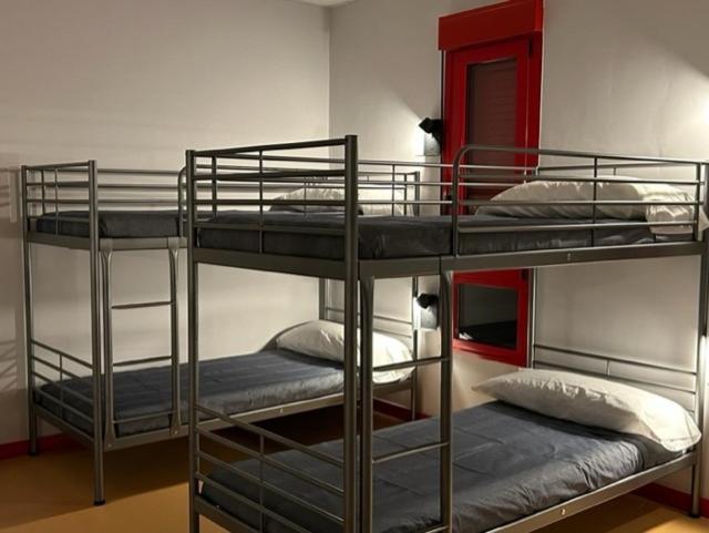 Albergue A Pobra Do Brollon Ngoại thất bức ảnh