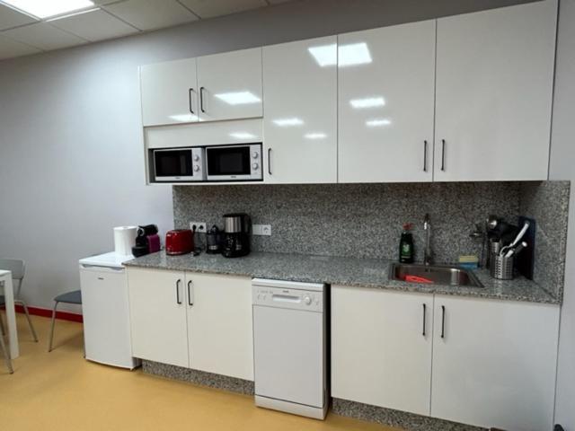 Albergue A Pobra Do Brollon Ngoại thất bức ảnh